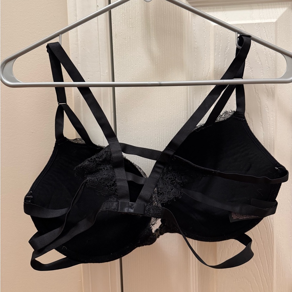 Victoria’s Secret - Very Sexy Push-Up - size 36D - Picture 2 of 3